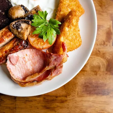 The Old Manse Bed & Breakfast 4*