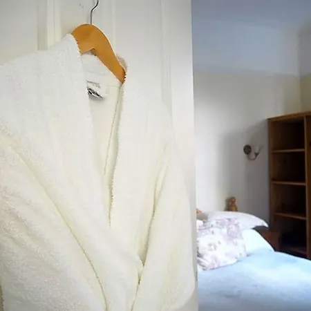 The Old Manse 4*