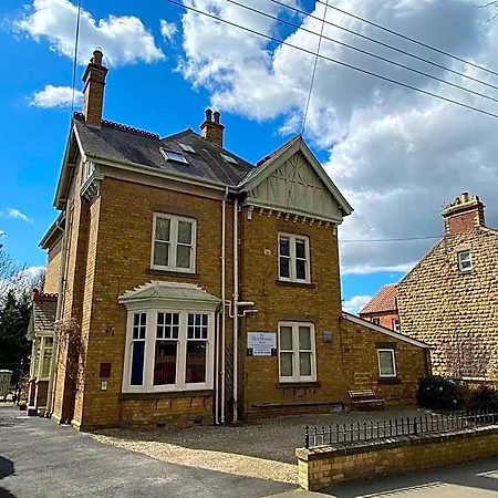 The Old Manse 4* Pickering