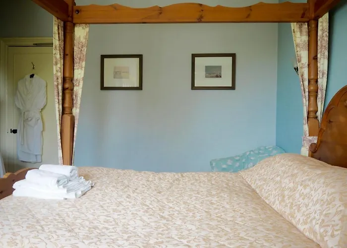 The Old Manse Nocleg ze śniadaniem 4*