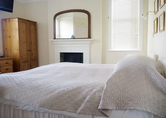 The Old Manse 4* Pickering