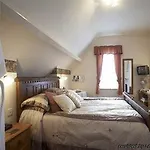 The Old Manse Bed & Breakfast Pickering