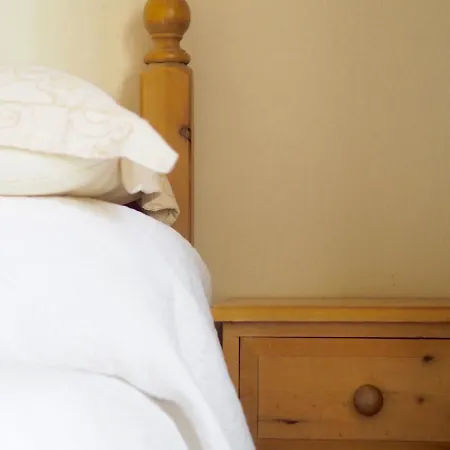 The Old Manse Bed & Breakfast 4*